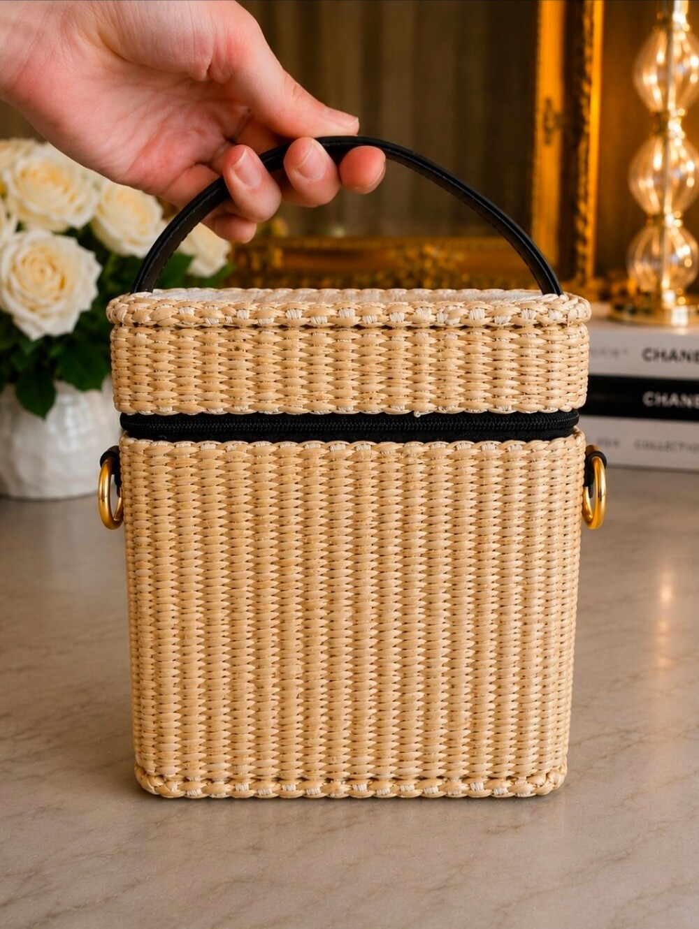 Chanel Les Beiges Woven Straw Crossbody Bag in Natural - Picture 6 of 7